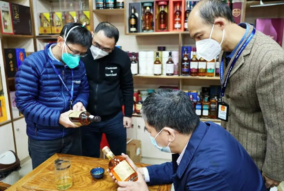 第三季“九號查酒”行動圓滿收官，現場查扣一批假冒“茅臺1935”，強化酒類市場監管